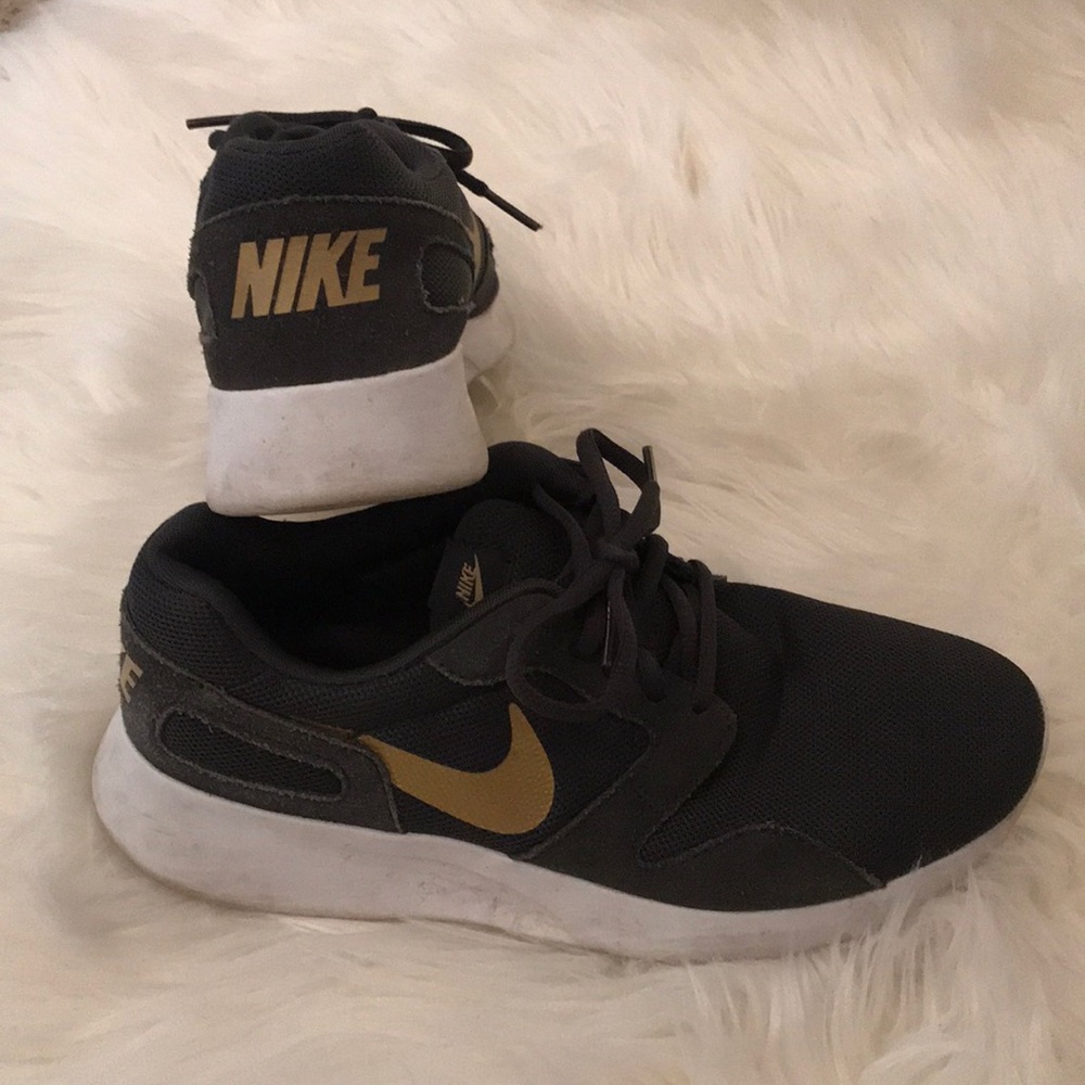 Women’s Nike Sneakers